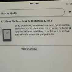 Ekran Kindle z wyszukiwarką i instrukcją dodawania plików, np. epub, do biblioteki.