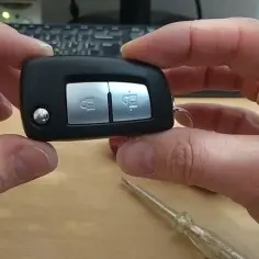 Wymiana baterii kluczyk nissan qashqai - prosta instrukcja krok po kroku