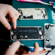 Ile kosztuje wymiana baterii w iPhone 8 i czy warto to zrobić? Sprawdź teraz!