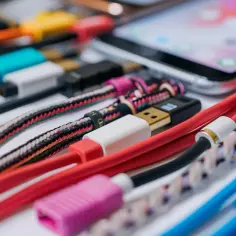 Poradniki: Jak wybrać odpowiedni kabel Lightning? - Najlepsze opcje na rynku