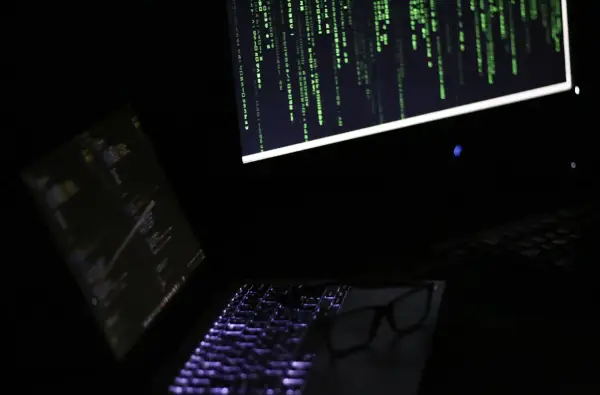 Cyber‑kastomizacja — od wyglądu awatara do osobistej ekonomii
