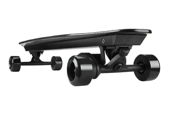 Deska elektryczna longboard: co warto wiedzieć przed zakupem?
